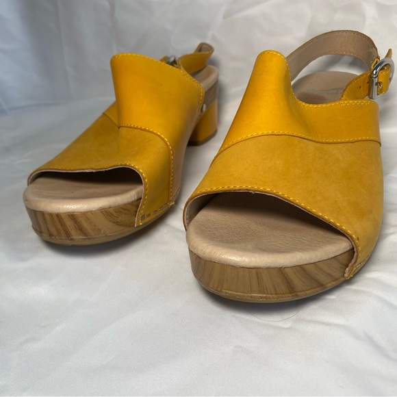Dansko 3625461500 Womens Yellow Mango Leather Madalyn Slingback Sandals Size 39 - Picture 4 of 12